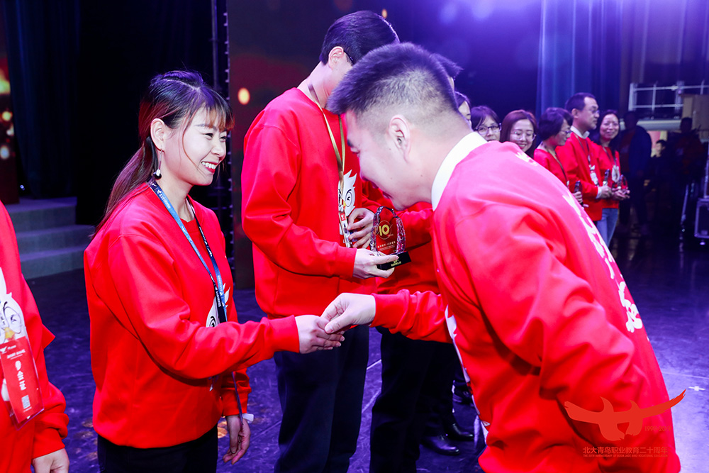 深圳北大青鸟好不好